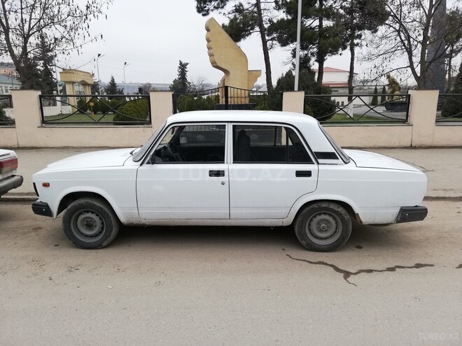LADA (VAZ) 2107 2009, 222,000 km - 1.6 l - Quba
