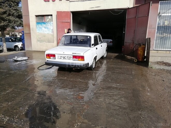 LADA (VAZ) 2107 2009, 222,000 km - 1.6 l - Quba