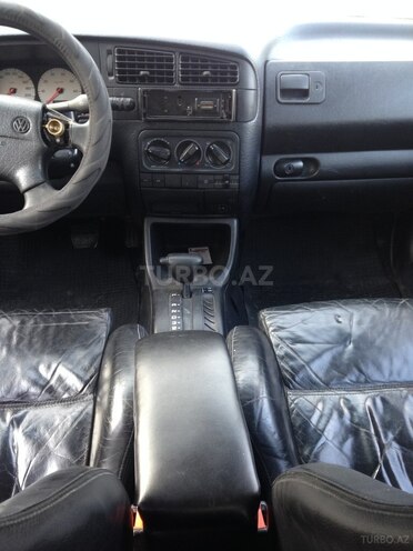 Volkswagen Golf 1996, 120,000 km - 1.6 l - Bakı