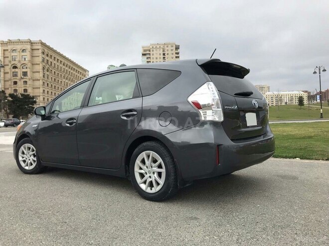 Toyota Prius V 2012, 170,200 km - 1.8 l - Bakı