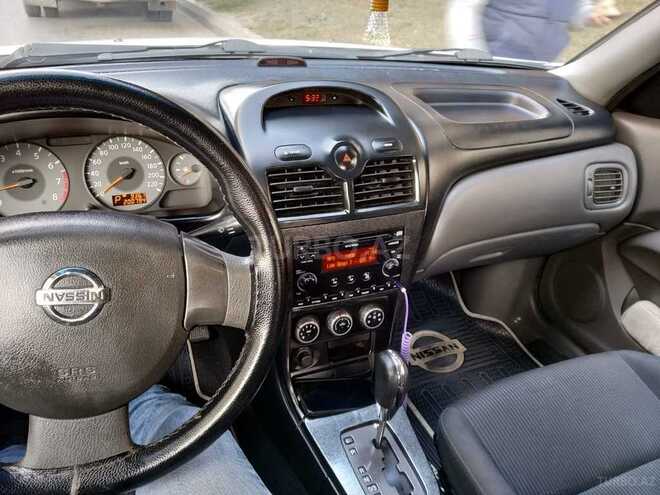 Nissan Sunny 2010, 200,794 km - 1.6 l - Bakı