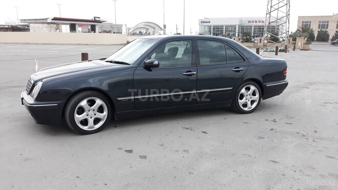 Mercedes E 200 1999, 296,257 km - 2.0 л - Gəncə
