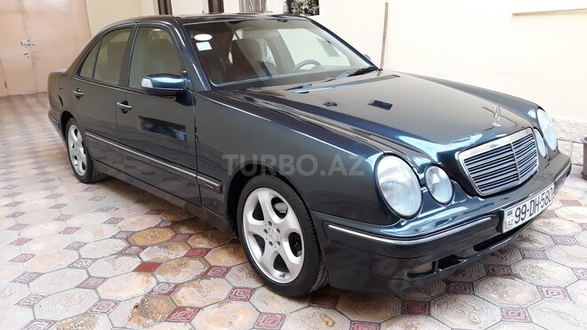 Mercedes E 200 1999, 296,257 km - 2.0 л - Gəncə