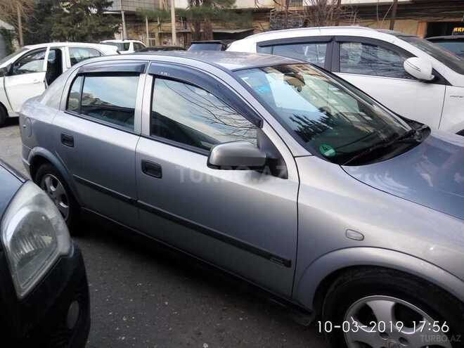 Opel Vectra 2001, 250,000 km - 1.6 l - Bakı