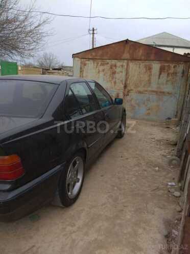 BMW 318 1994, 300,000 km - 1.8 l - Sumqayıt