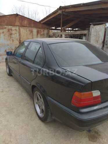 BMW 318 1994, 300,000 km - 1.8 l - Sumqayıt