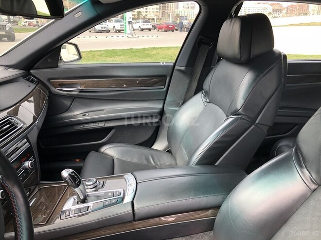 BMW 750 2012, 138,000 km - 4.4 l - Bakı