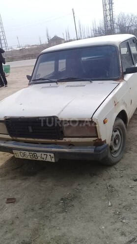 LADA (VAZ) 2105 1982, 222,200 km - 1.6 l - Salyan