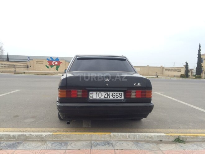 Mercedes 190 1992, 433,911 km - 2.0 l - Saatlı