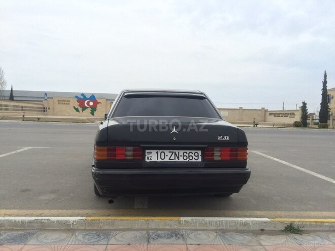 Mercedes 190 1992, 433,911 km - 2.0 l - Saatlı