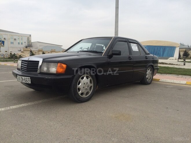 Mercedes 190 1992, 433,911 km - 2.0 l - Saatlı