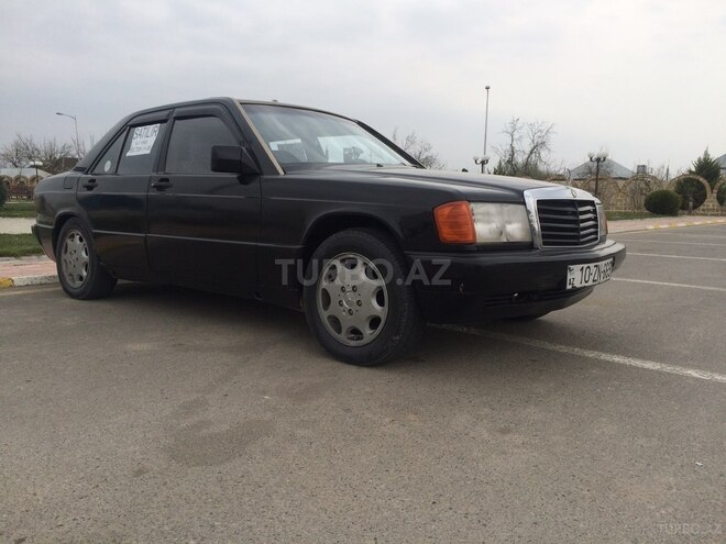 Mercedes 190 1992, 433,911 km - 2.0 l - Saatlı
