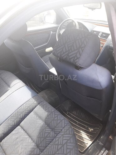 Mercedes C 200 1995, 320,000 km - 0.2 л - Qazax