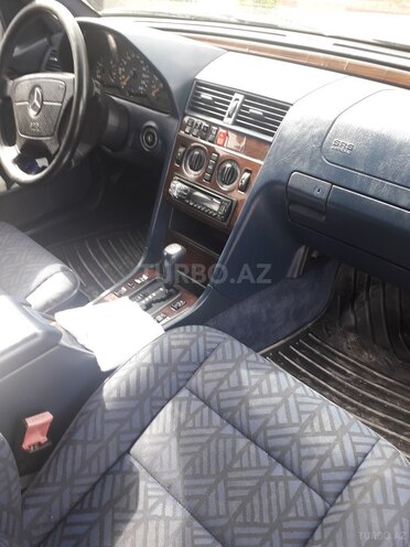 Mercedes C 200 1995, 320,000 km - 0.2 л - Qazax