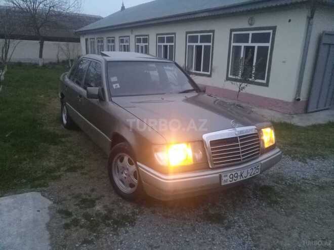 Mercedes E 230 1988, 250,000 km - 2.3 л - Bakı
