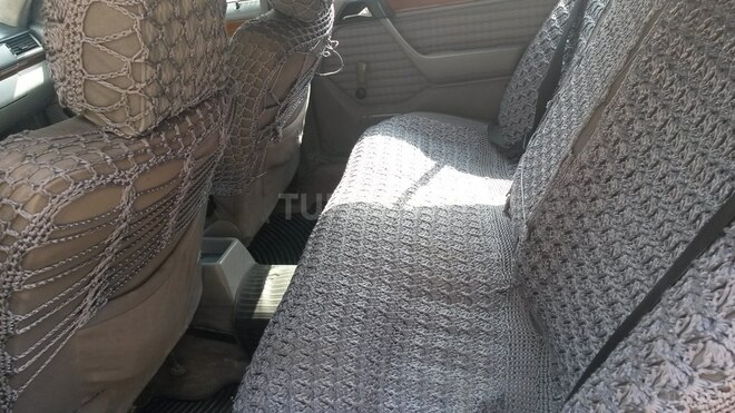 Mercedes E 250 1992, 145,000 km - 2.5 л - Bakı