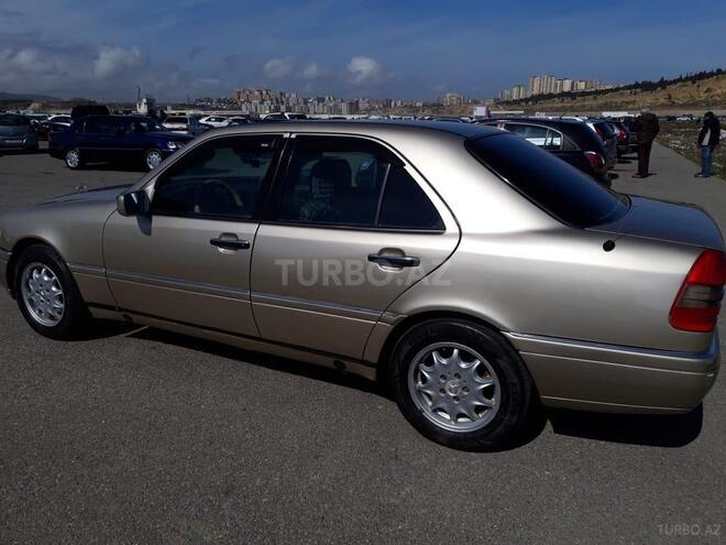 Mercedes C 220 1995, 630,000 km - 2.2 l - Sabirabad