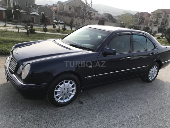 Mercedes E 240 1998, 213,381 km - 0.3 l - Bakı