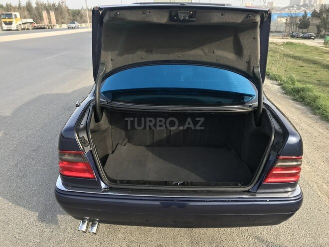 Mercedes E 240 1998, 213,381 km - 0.3 l - Bakı