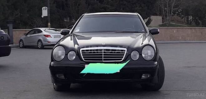 Mercedes E 220 2001, 270,000 km - 2.2 l - Bakı