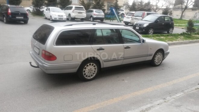 Mercedes E 240 1998, 243,000 km - 2.4 l - Bakı
