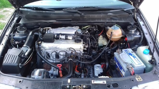 Volkswagen Golf 1994, 267,000 km - 2.0 l - Bakı