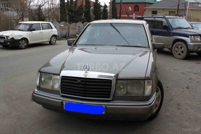 Mercedes E 250 1990, 312,000 km - 2.5 l - Bakı