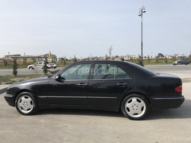 Mercedes E 200 2000, 290,000 km - 2.0 л - Sumqayıt