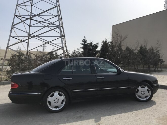 Mercedes E 200 2000, 290,000 km - 2.0 л - Sumqayıt