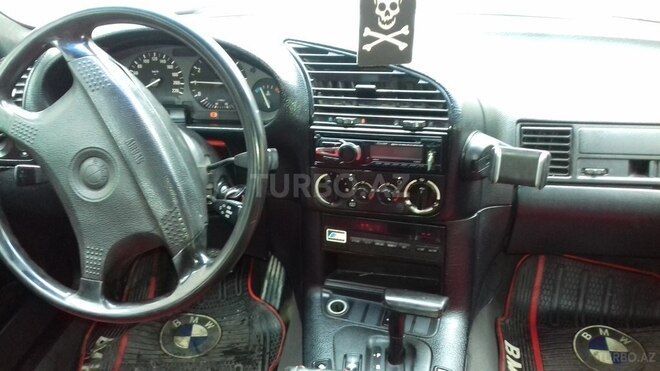 BMW 320 1992, 310,000 km - 2.0 л - Bakı