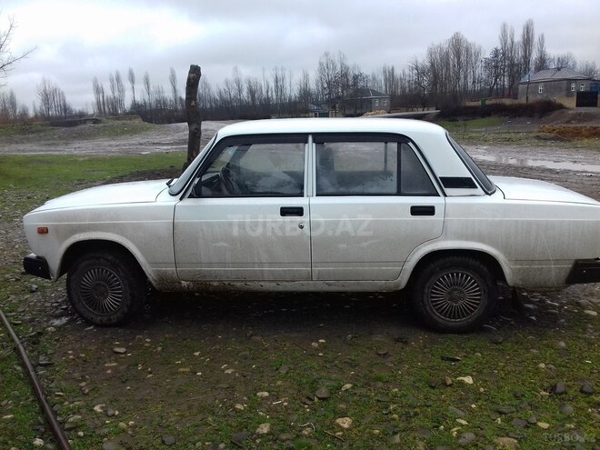 LADA (VAZ) 2107 2011, 3,700 km - 1.6 l - Xudat