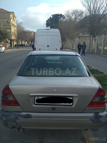 Mercedes C 250 1997, 518,000 km - 2.5 l - Bakı