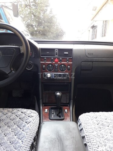 Mercedes C 180 1997, 277,000 km - 1.8 л - Şirvan
