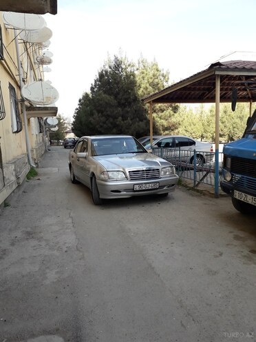 Mercedes C 180 1997, 277,000 km - 1.8 л - Şirvan