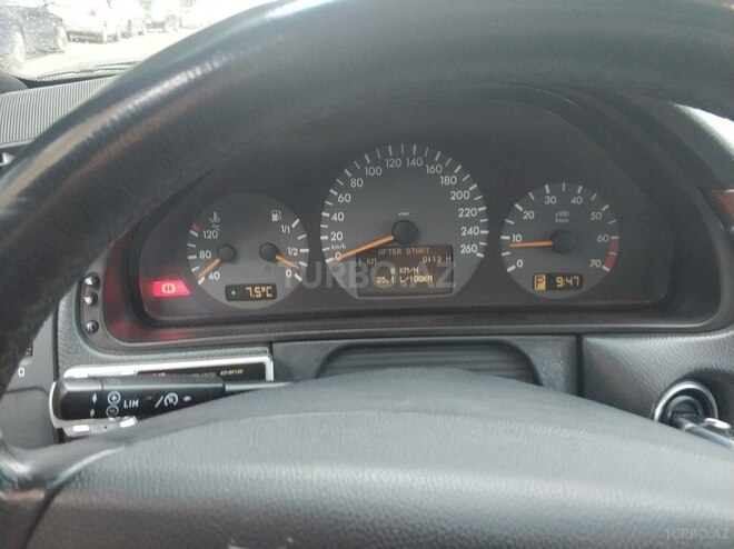 Mercedes E 320 1999, 241,000 km - 3.2 l - Bakı