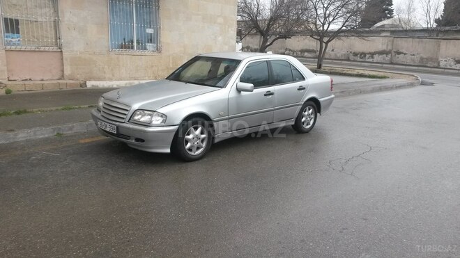 Mercedes C 180 1999, 233,000 km - 1.8 л - Bakı
