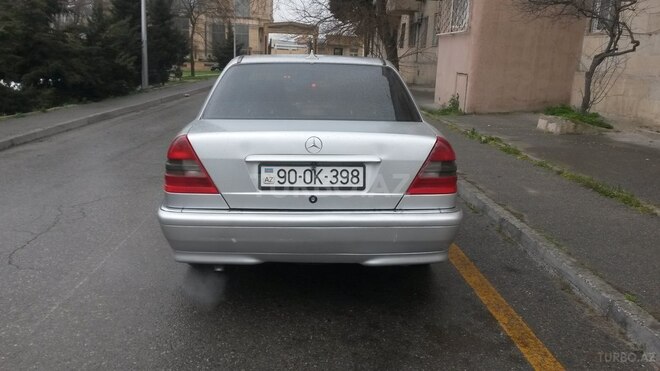 Mercedes C 180 1999, 233,000 km - 1.8 л - Bakı