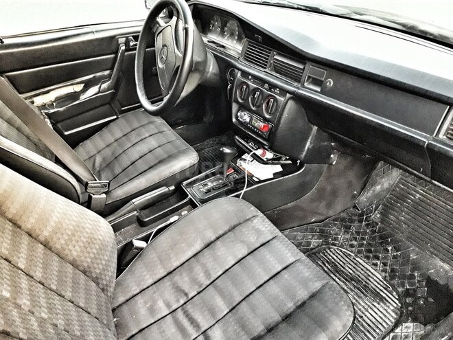 Mercedes 190 1993, 153,698 km - 1.8 l - Bakı