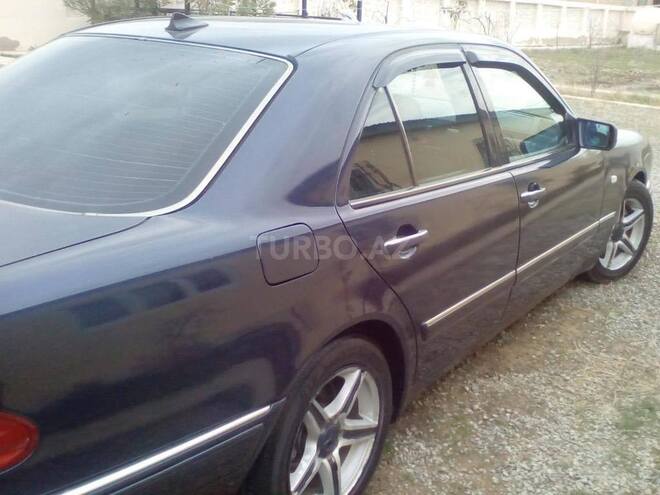 Mercedes E 230 1996, 250,000 km - 2.3 л - Bakı