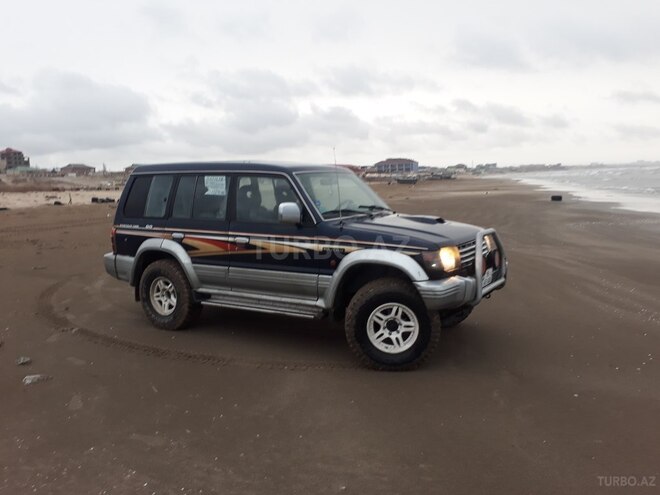 Mitsubishi Pajero 1997, 139,000 km - 2.8 l - Sumqayıt
