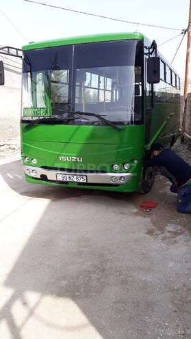 Isuzu  2008, 275,000 km - 4.3 l - Bakı