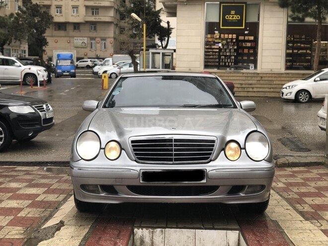 Mercedes E 270 2001, 260,000 km - 2.7 л - Bakı