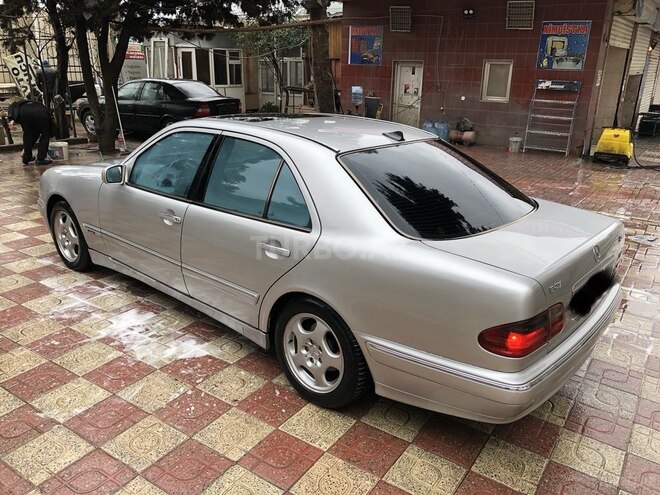 Mercedes E 270 2001, 260,000 km - 2.7 л - Bakı