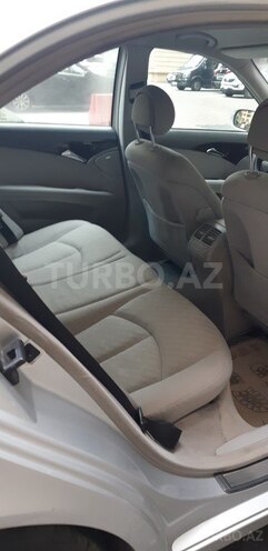Mercedes E 240 2002, 332,000 km - 2.6 л - Bakı