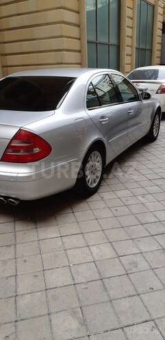 Mercedes E 240 2002, 332,000 km - 2.6 л - Bakı