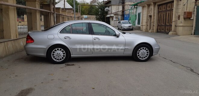 Mercedes E 240 2002, 332,000 km - 2.6 л - Bakı