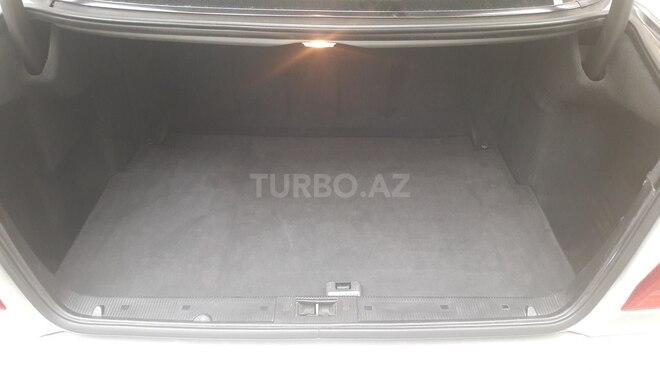 Mercedes E 270 2001, 234,581 km - 2.7 л - Bakı