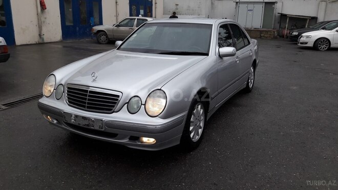 Mercedes E 270 2001, 234,581 km - 2.7 л - Bakı
