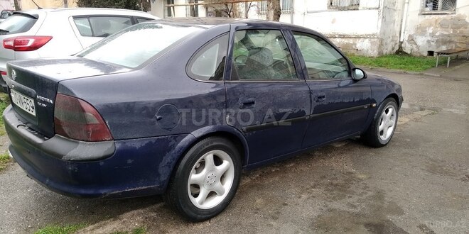 Opel Vectra 1998, 318,250 km - 2.0 л - Bakı