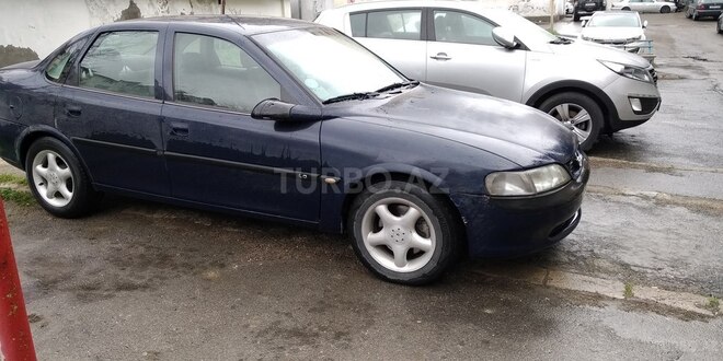 Opel Vectra 1998, 318,250 km - 2.0 л - Bakı